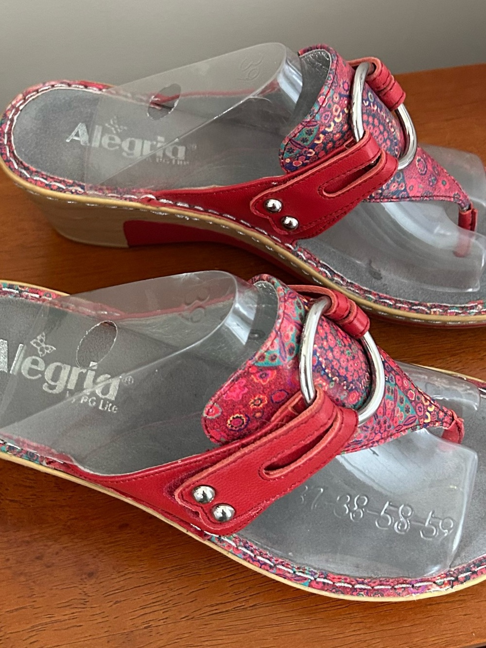 Alegria Women's Red Floral Slip-On Wedge Mules